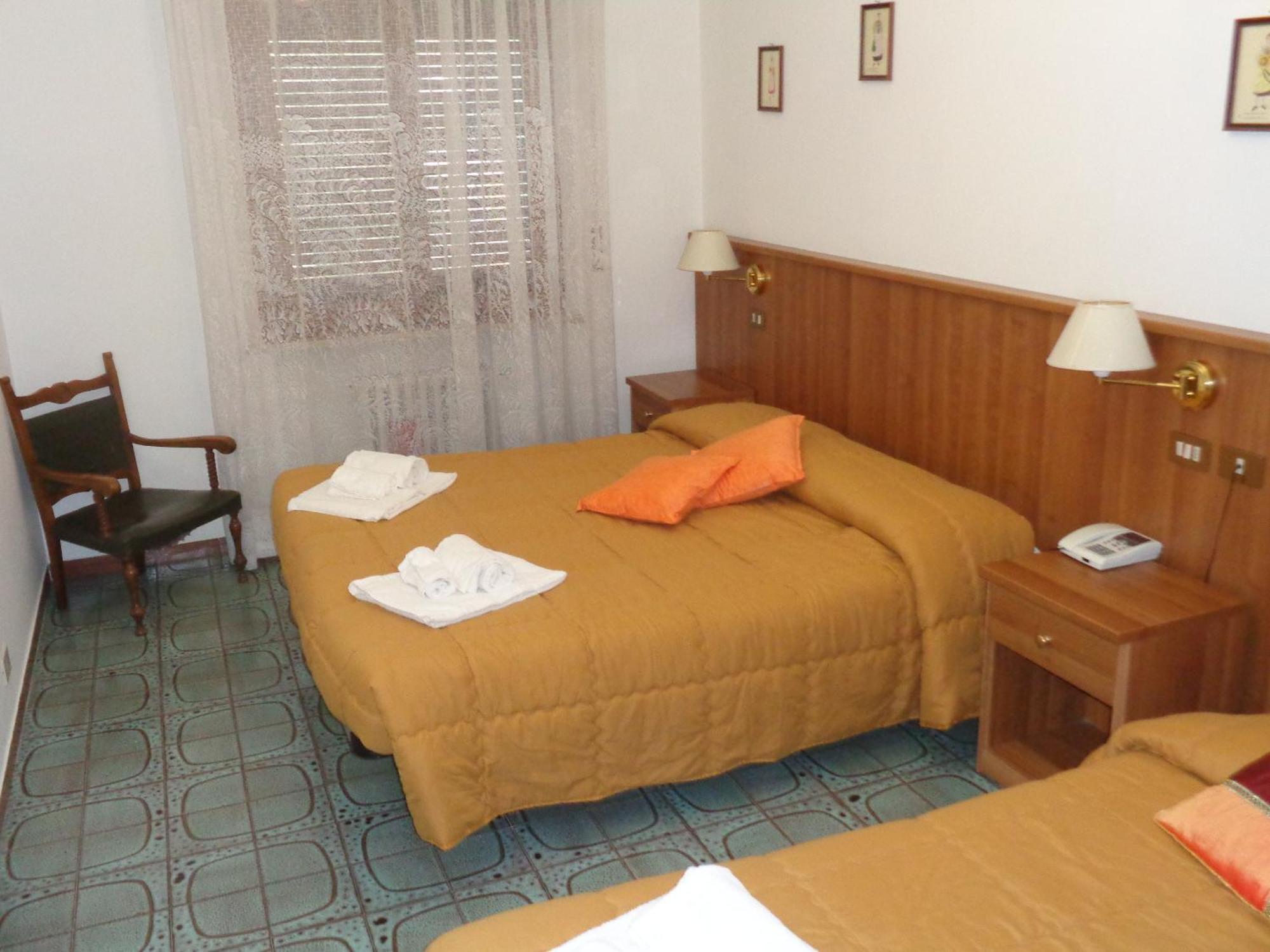 Hotel Rosati Chiusi Dış mekan fotoğraf